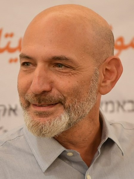 הדיקן